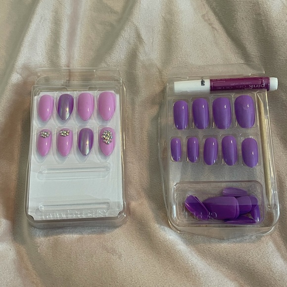 Press on nails - Picture 2 of 4